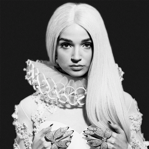 Poppy : Fashion After All